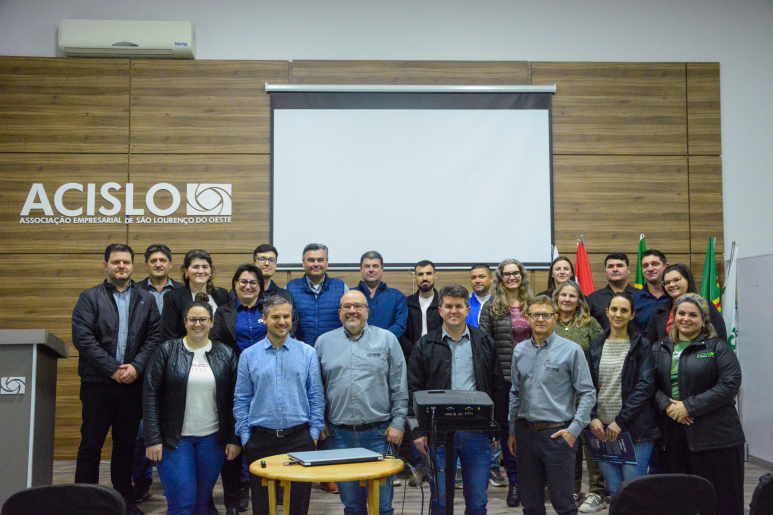 Capa notícia Sindicato Simec realiza encontro com empresários do setor eletrometalmecânico em São Lourenço do Oes